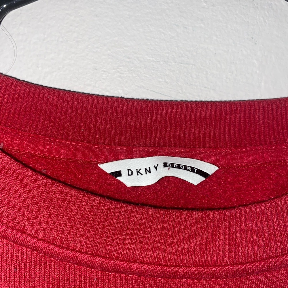 DKNY - Picture 3 of 3